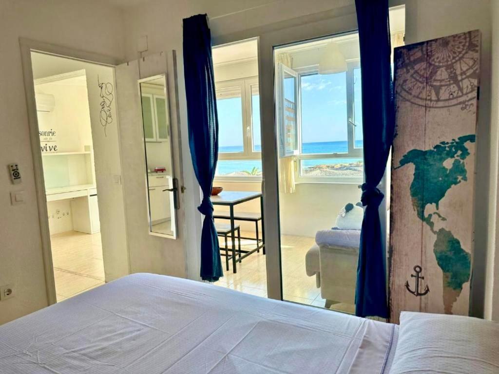 Apartamento Con Vistas Al Mar En Cabo Cervera Торевиеха Екстериор снимка